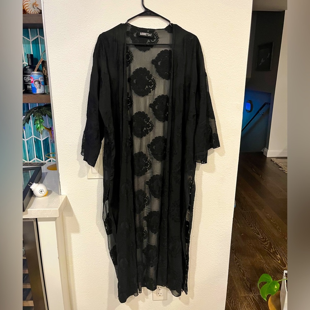 Black Lace Kimono - BOGO